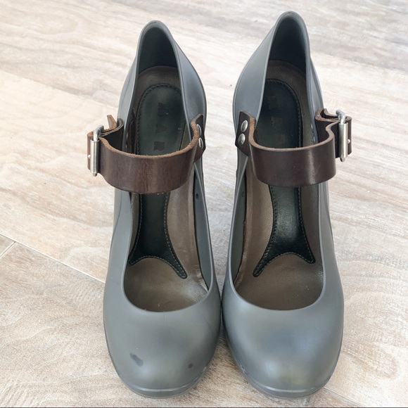 journee collection womens beyla pumps block heel